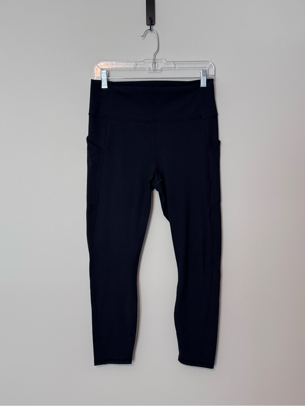 Fabletics Black High Rise Pocket Leggings Medium 24” Inseam
